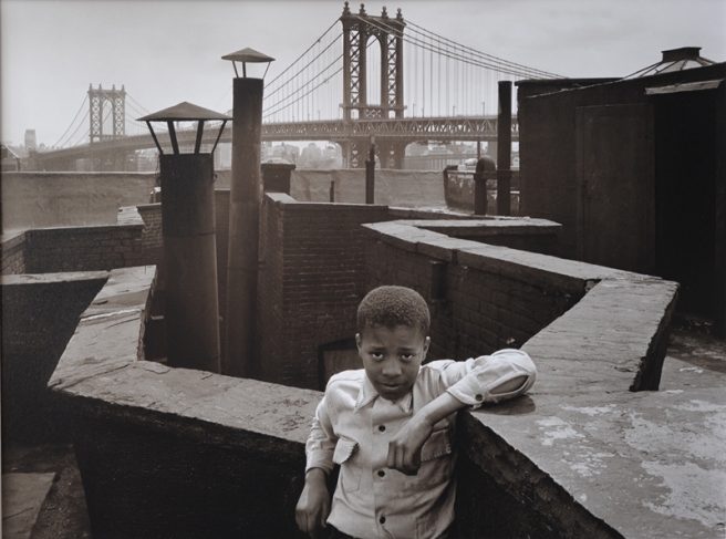 Уолтер Розенблюм.
Мальчик на крыше. 1950.
Цифровая печать.
Фотоархив Розенблюма